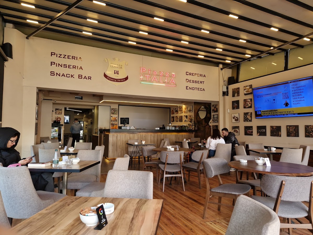 Piazza Italia - Pizza In Tirana